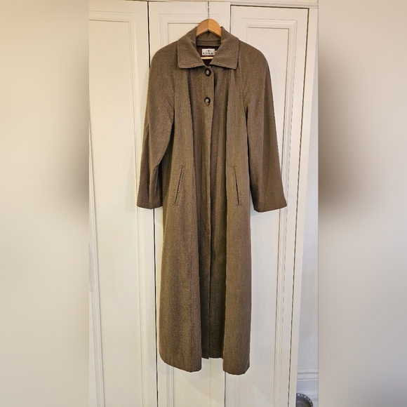 Gorgeous ladies trench coat with zip out liner . Olive . Designer . - Picture 1 of 8